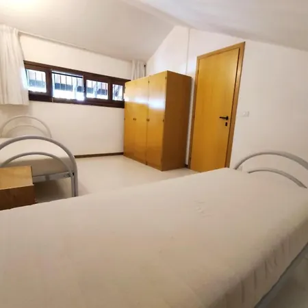 Διαμέρισμα Tranquil Retreat With Garden, Patio And Bbq